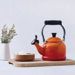 Chaleira Demi 1,1 Litros Laranja Le Creuset