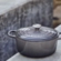 Panela Redonda Signature 26 cm Flint Le Creuset