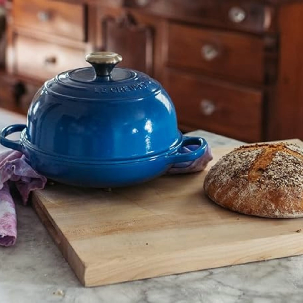 Panela para Pão em Ferro Fundido 24 cm Azul Marseille Le Creuset