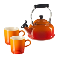 Kit Chaleira Tradicional e 2 Canecas 200 ml Laranja Le Creuset