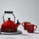 Kit Chaleira Tradicional e 2 Canecas 200 ml Vermelho Le Creuset