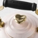 Chaleira Tradicional com Apito Pegador de Coração 1,6 Litros Shell Pink Le Creuset