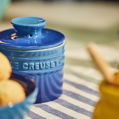 Manteigueira Francesa de Cerâmica Azure Blue Le Creuset