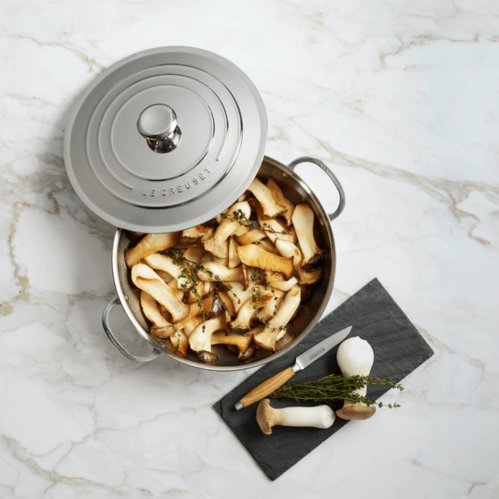 Caçarola Buffet em Aço Inox 3-Ply Signature 30 cm Le Creuset