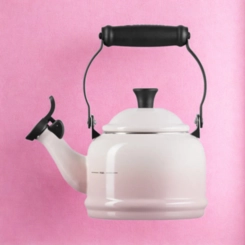 Chaleira Demi 1,1 Litros Shell Pink Le Creuset