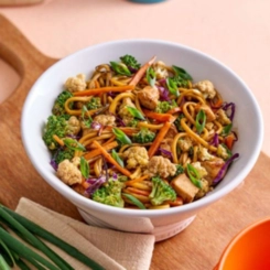 Bowl Noodle Kobe em Cerâmica 19 cm Branco Le Creuset