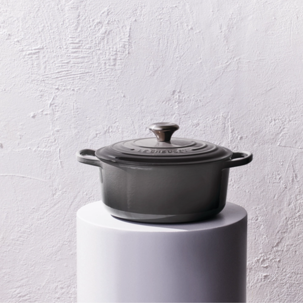 Panela Redonda Signature 24 cm Flint Le Creuset