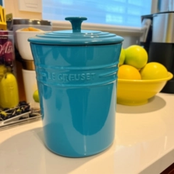 Porta Mantimentos Médio 3,3 Litros Azul Caribe Le Creuset