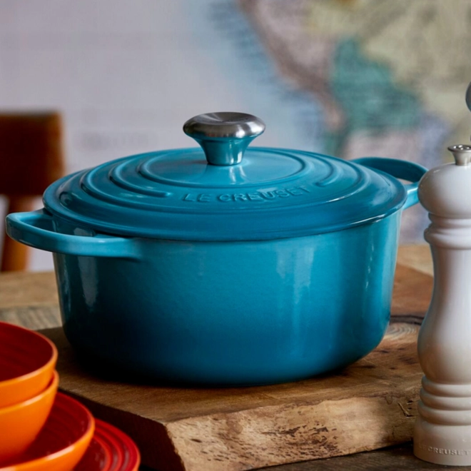 Panela Redonda Signature 26 cm Azul Caribe Le Creuset | Loja Cheff
