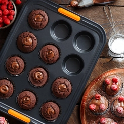 Forma para 12 Mini Muffins Antiaderente Preto Le Creuset