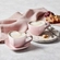 Caneca Coração com Pires em Cerâmica 220 ml Shell Pink Le Creuset