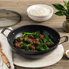 Wok com Alça Non-Stick Ceramic Essential 32 cm Le Creuset