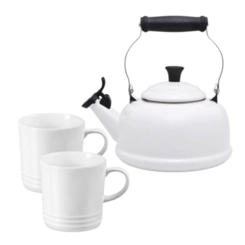 Kit Chaleira Tradicional e 2 Canecas 200 ml Branco Le Creuset