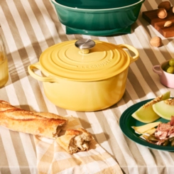 Panela Redonda Signature 24 cm Camomille Le Creuset