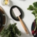 Descanso Oval de Colher de Cerâmica Thyme Le Creuset