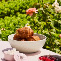 Multi Bowl de Cerâmica Jardin 3,6 Litros Meringue Le Creuset