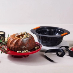 Forma Redonda Alta Vazada 22 cm Preto Le Creuset