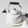 Chaleira Tradicional com Pegador Aço Inox 1,6 Litros Branco Le Creuset